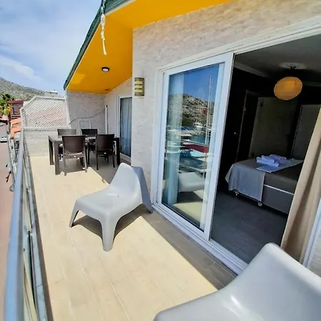 Cozy Flat With Sea View Near In Апартаменты *